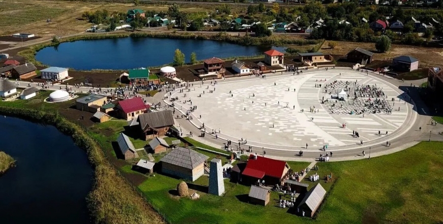 Парк дружбы народов в городе Самара